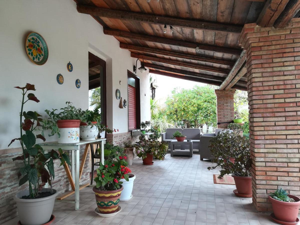 Penzion Poggio Vento Country House Naro Exteriér fotografie